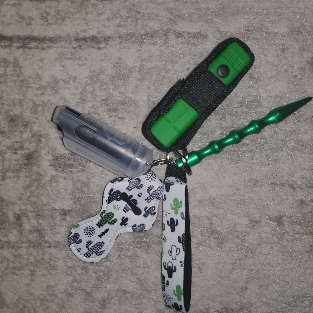 Self defense keychain